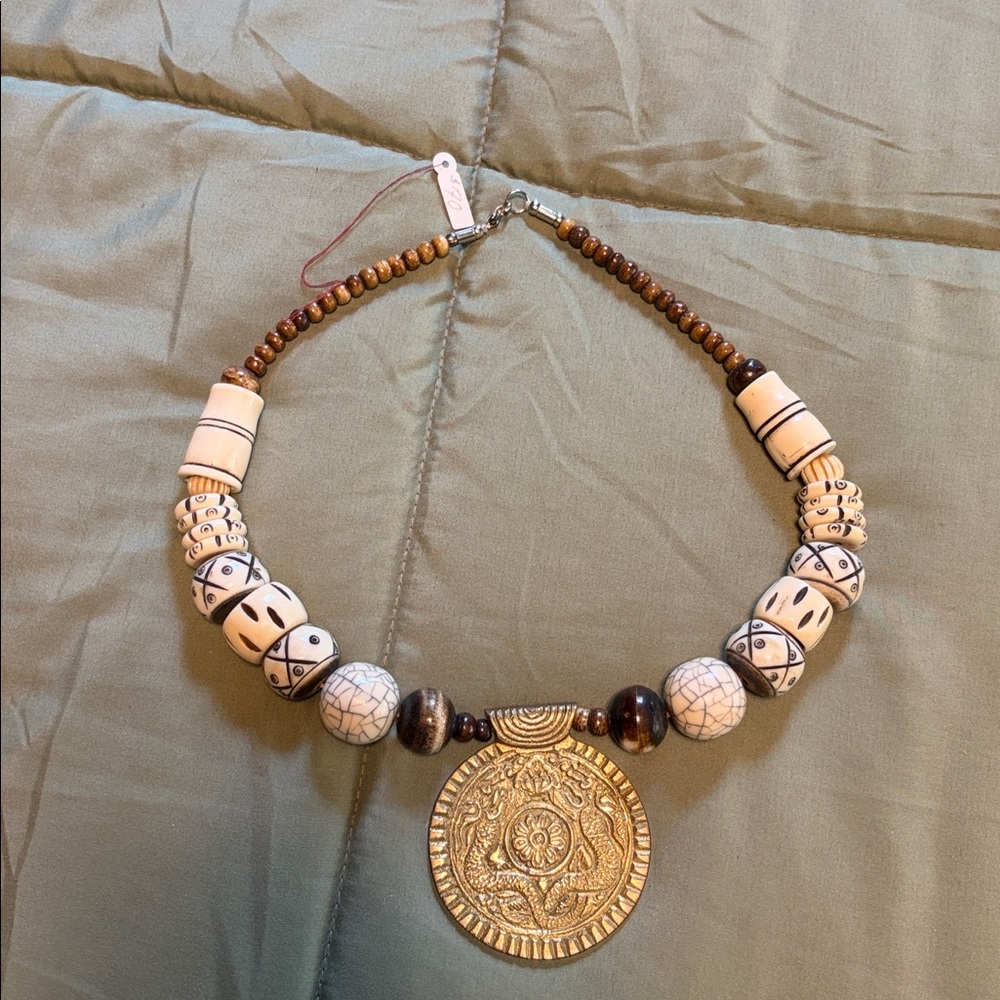 Beaded Necklace with Gold Pendant